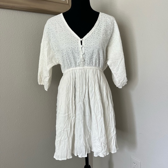 Chelsea & Violet Off White Cottage Mini Dress - Picture 1 of 7
